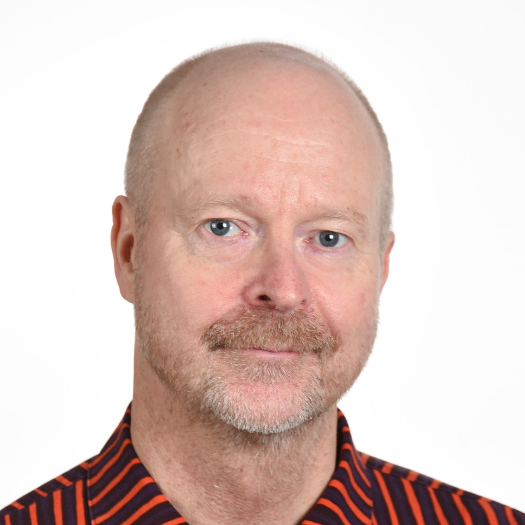 Antti Mäkinen  — Pihlajalinna