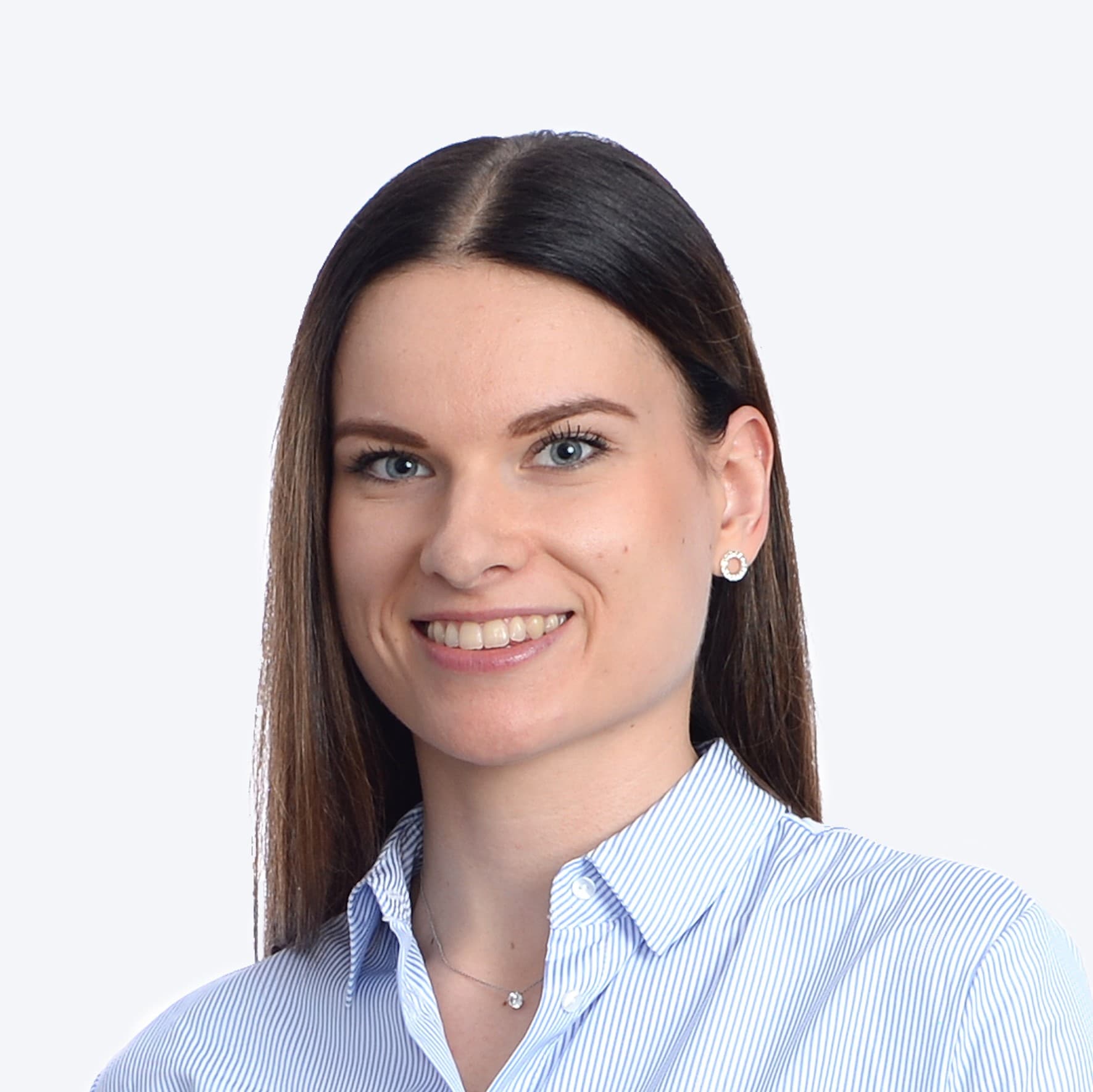 Essi Inovaara, Lääketieteen lisensiaatti — Pihlajalinna