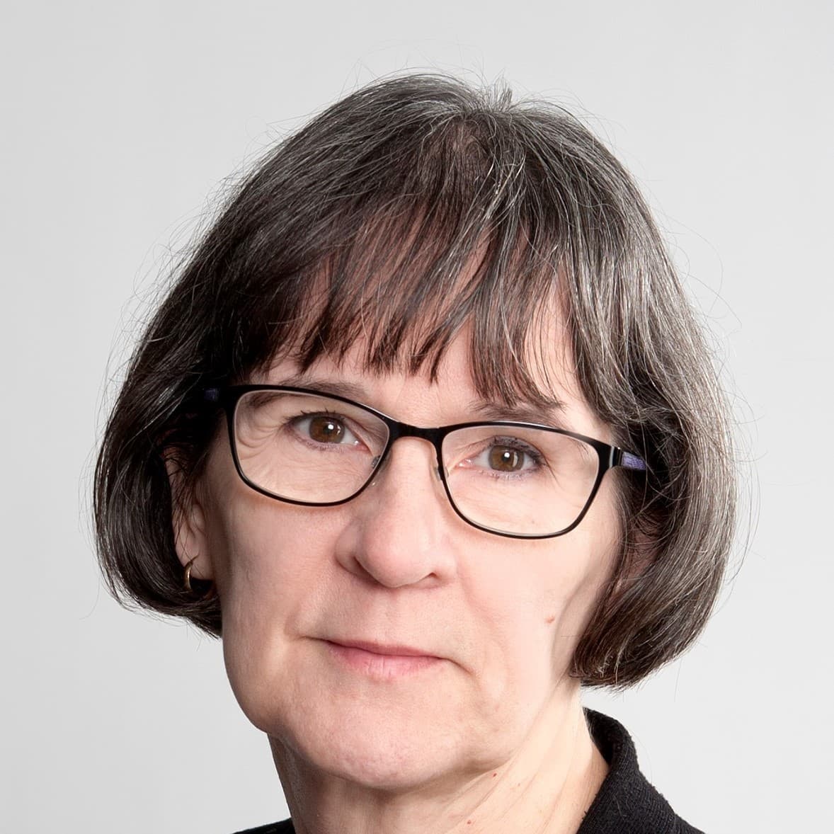 Anita Parviainen Lääketieteen lisensiaatti — Pihlajalinna