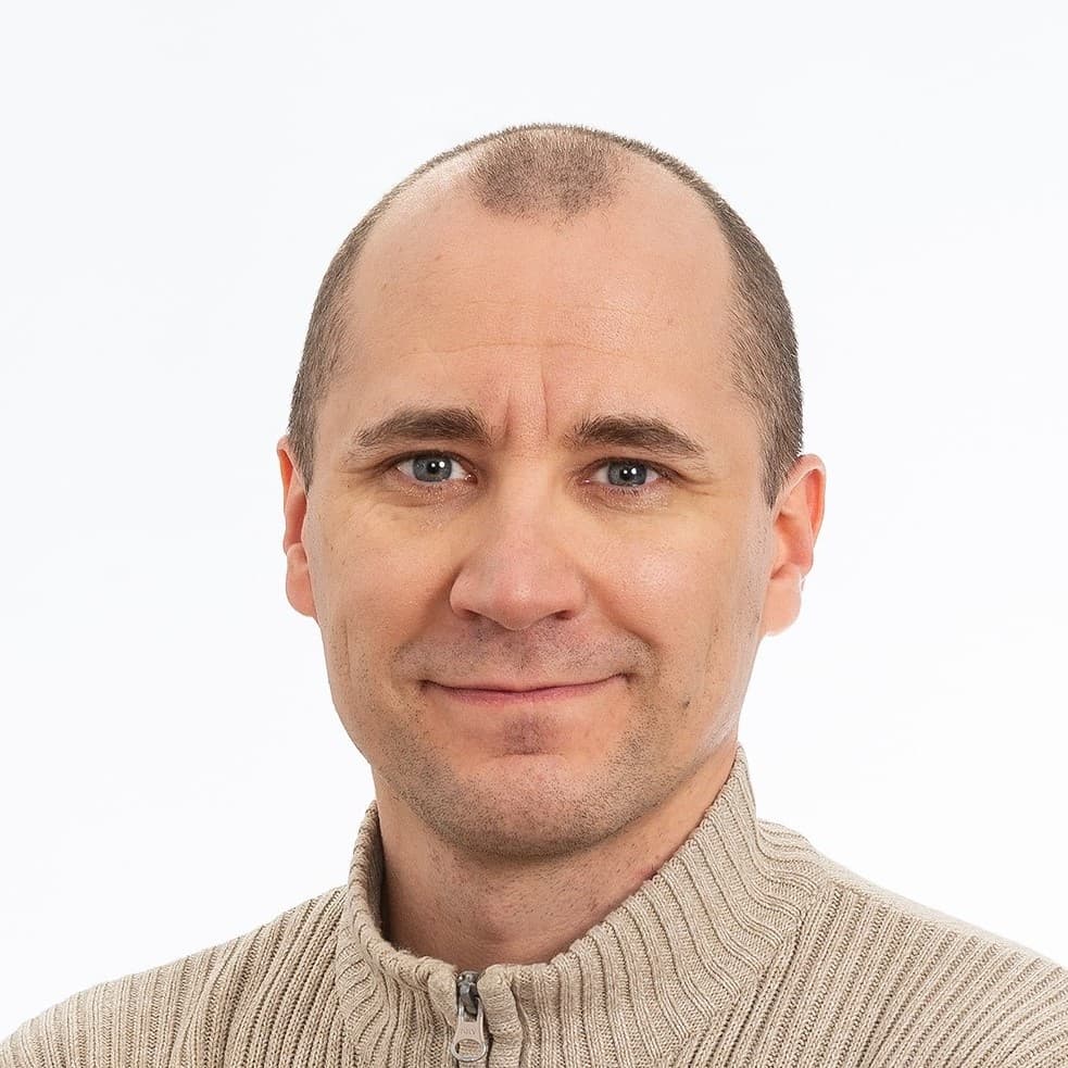 Sakari Unga Lääketieteen lisensiaatti — Pihlajalinna