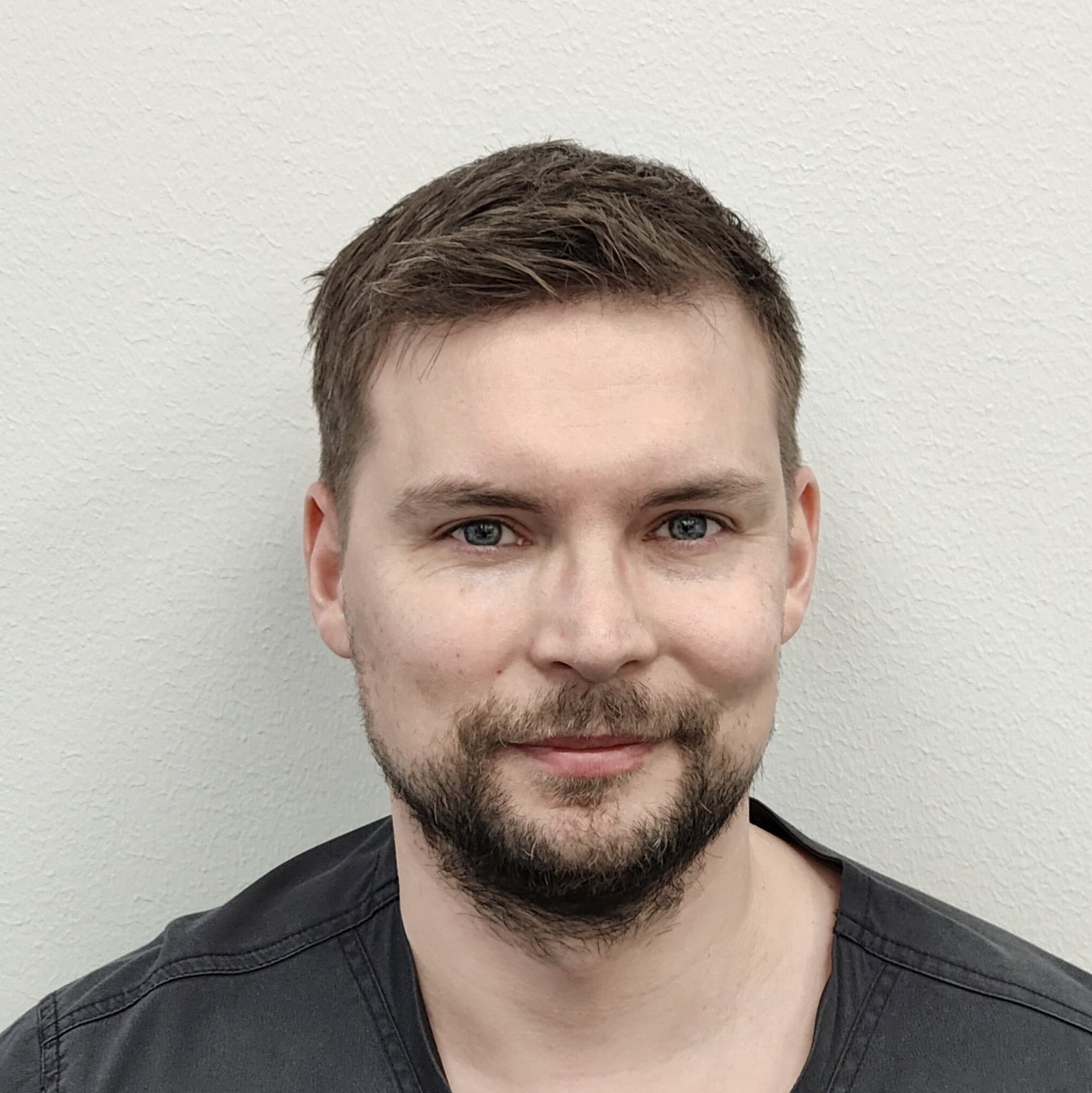 Jermu Gustafsson  — Pihlajalinna