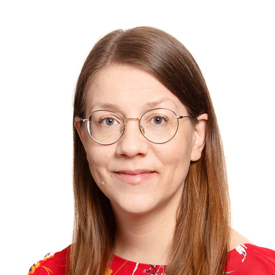 Katja Hannola — Pihlajalinna