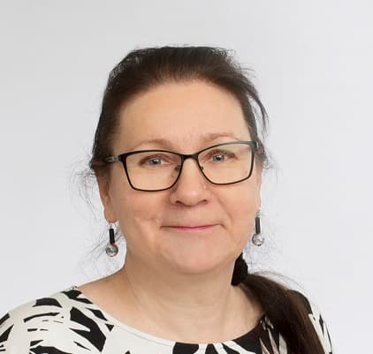 Taru Ahava Lääketieteen lisensiaatti — Pihlajalinna