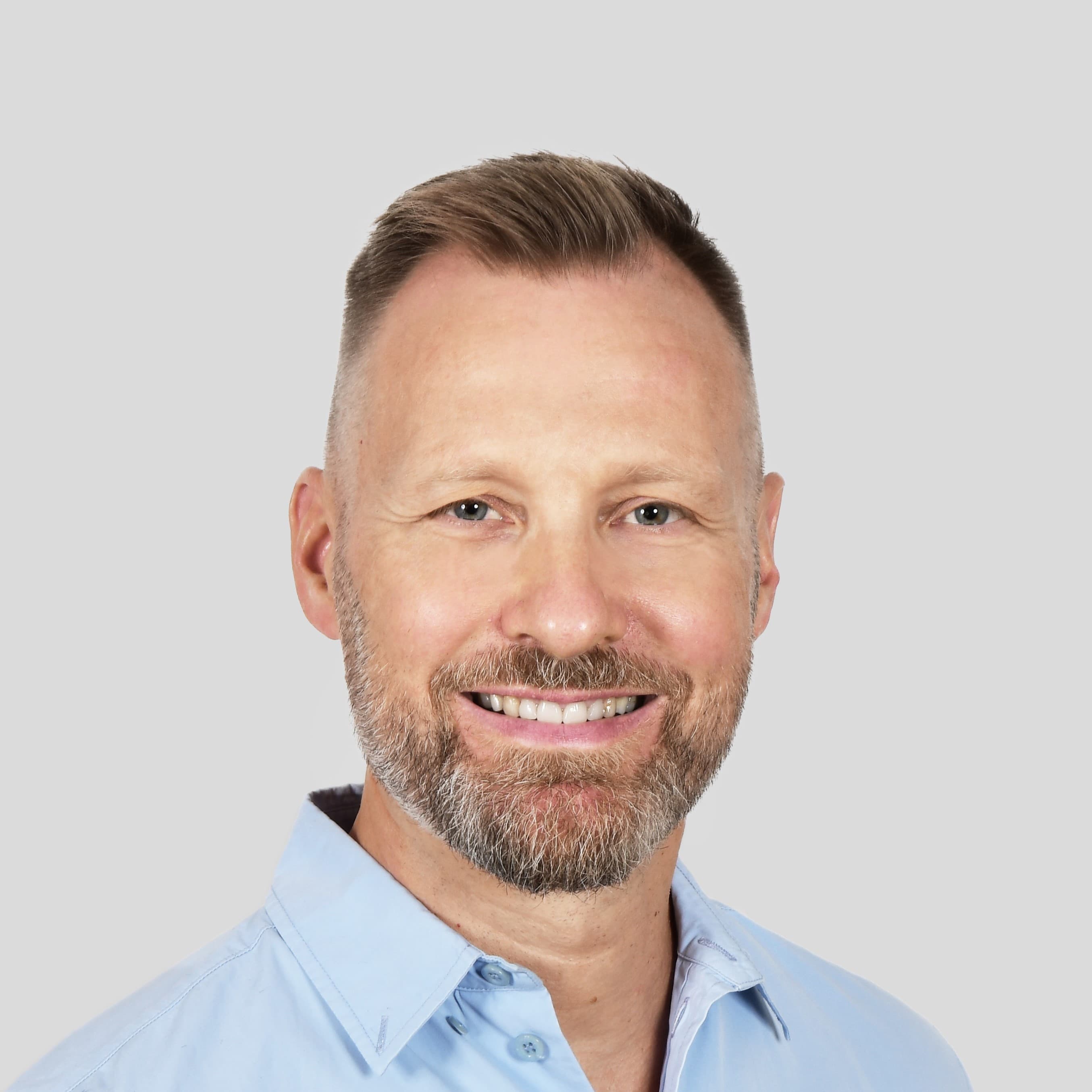 Jussi Hyyrynen Lääketieteen lisensiaatti — Pihlajalinna