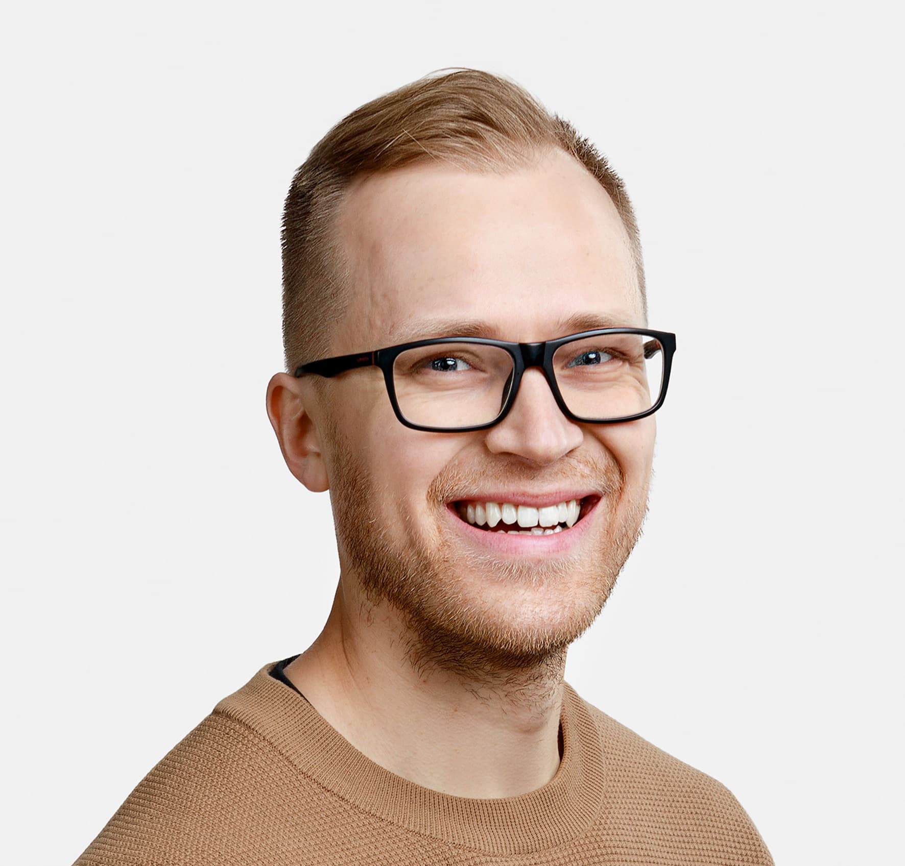 Teemu Pieskä — Pihlajalinna