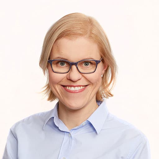 Meri Lauha, Lääketieteen lisensiaatti, Lääketieteen tohtori — Pihlajalinna