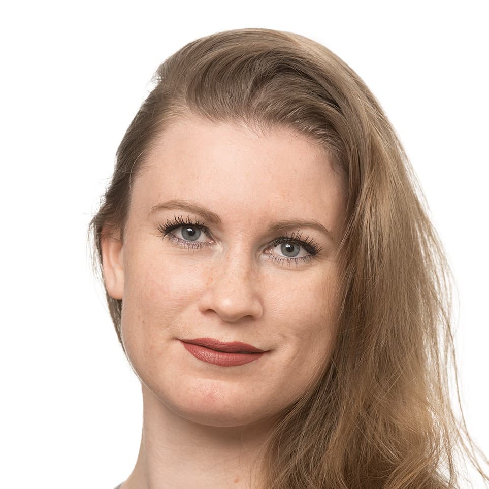 Hanna Mäkinen — Pihlajalinna