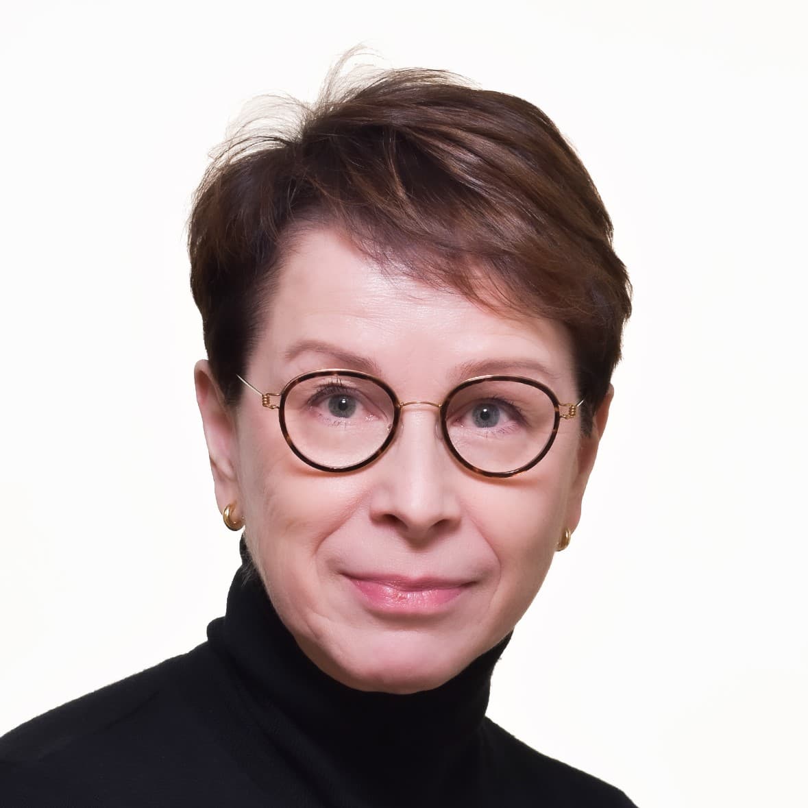 Sinikka Salmenkylä — Pihlajalinna