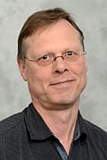 Rüdiger Schultz, Lääketieteen tohtori — Pihlajalinna